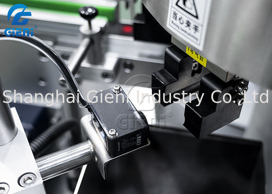 не смещать косметическая машина для прикрепления этикеток губной помады 90pcs/Min