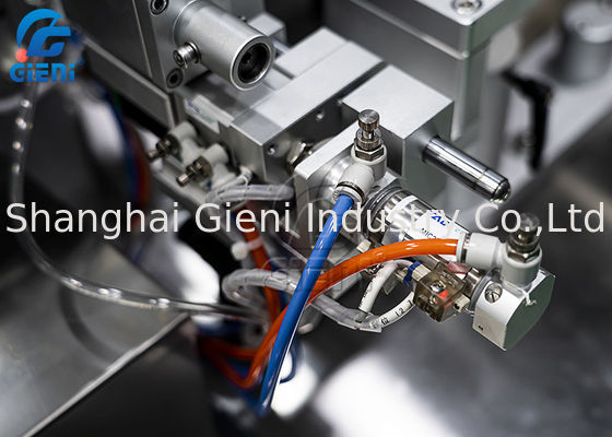 не смещать косметическая машина для прикрепления этикеток губной помады 90pcs/Min